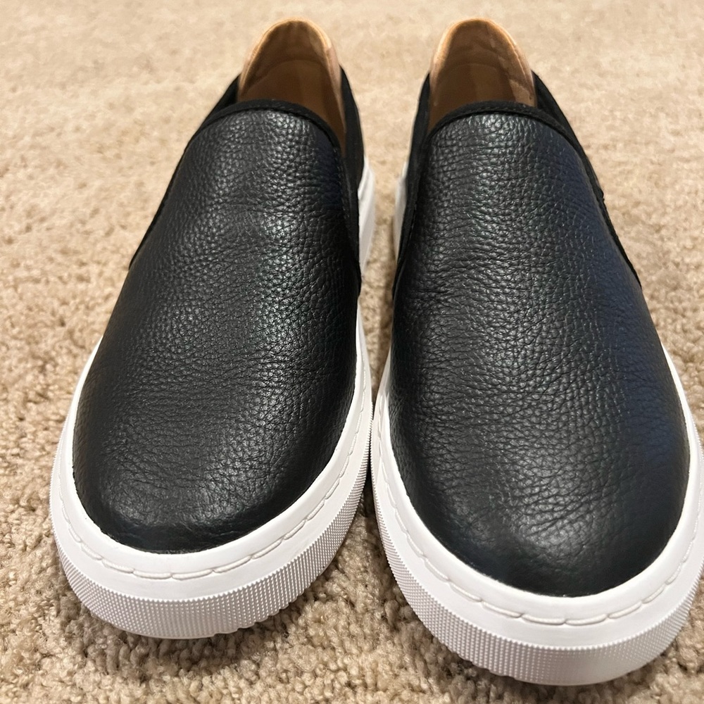 UGG Alameda Slip On / Black / Women’s size 7.5